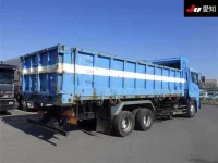 Nissan TRUCK лот № 8685 оценка 3.5  с аукциона в Японии 1