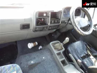 Mitsubishi FUSO TRUCK  с аукциона в Японии