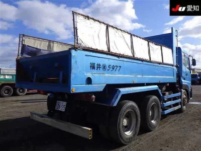 Nissan QUON  с аукциона в Японии