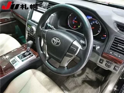 Toyota MARK X  с аукциона в Японии