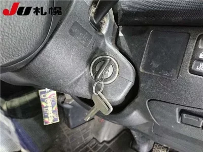 Toyota HIACE VAN  с аукциона в Японии