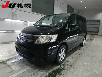 Nissan SERENA  с аукциона в Японии