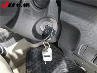 Toyota RACTIS лот № 8 оценка 3.5  с аукциона в Японии 3