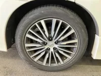 Nissan ELGRAND лот № 80038 оценка 3.5  с аукциона в Японии 7