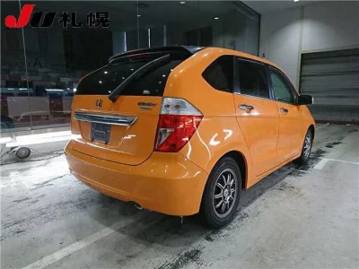 Honda EDIX  с аукциона в Японии