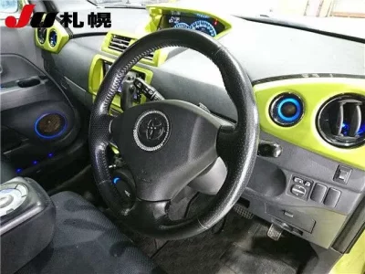 Toyota BB  с аукциона в Японии