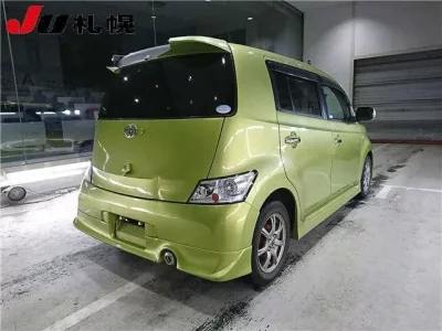 Toyota BB  с аукциона в Японии