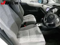 Toyota VITZ лот № 69 оценка 3.5  с аукциона в Японии 4