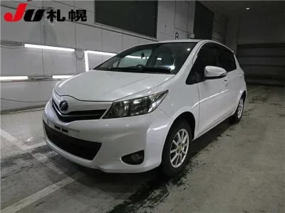 Toyota VITZ  с аукциона в Японии