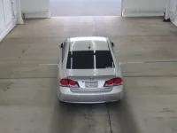 Honda CIVIC HYBRID лот № 2072 оценка 3.5  с аукциона в Японии 2