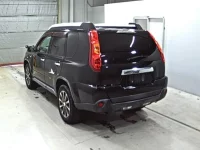 Nissan X-TRAIL лот № 9132 оценка R  с аукциона в Японии 1