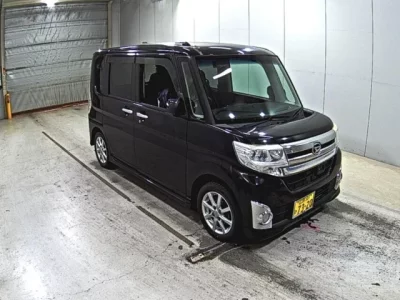 Daihatsu TANTO  с аукциона в Японии