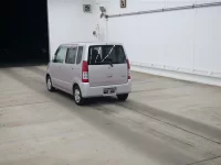 Suzuki WAGON R лот № 2077 оценка 3  с аукциона в Японии 1