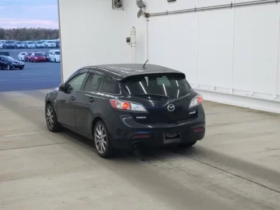 Mazda AXELA  с аукциона в Японии