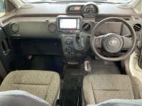 Toyota PORTE лот № 2093 оценка 3.5  с аукциона в Японии 3