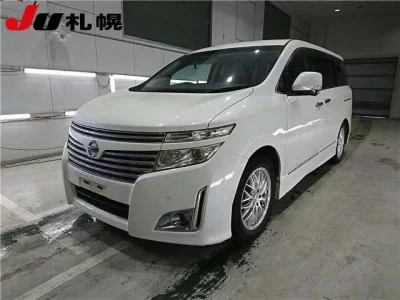 Nissan ELGRAND  с аукциона в Японии