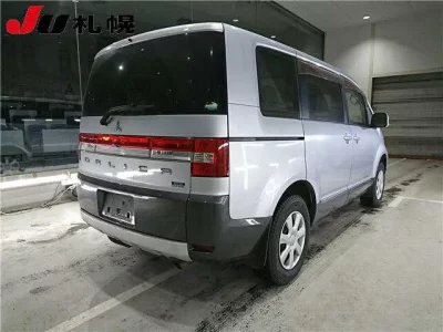Mitsubishi DELICA D5  с аукциона в Японии