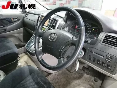 Toyota ALPHARD  с аукциона в Японии
