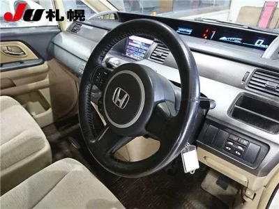 Honda STEP WAGON  с аукциона в Японии