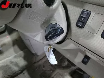 Toyota PORTE  с аукциона в Японии