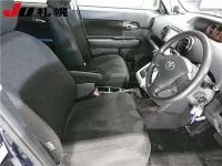 Toyota COROLLA RUMION лот № 143 оценка 3.5  с аукциона в Японии 4