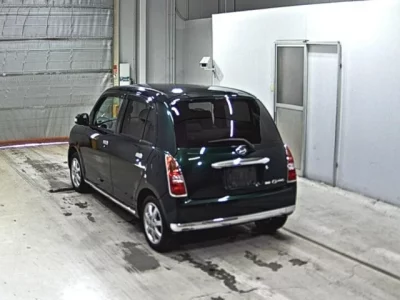 Daihatsu MIRA  с аукциона в Японии