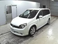 Nissan LAFESTA лот № 9233 оценка 3.5  с аукциона в Японии 2