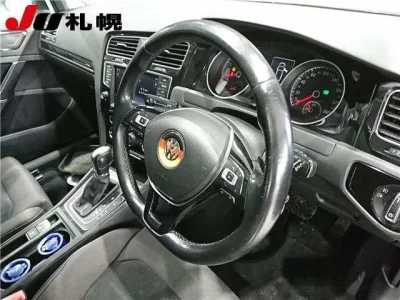 Volkswagen GOLF VARIANT  с аукциона в Японии