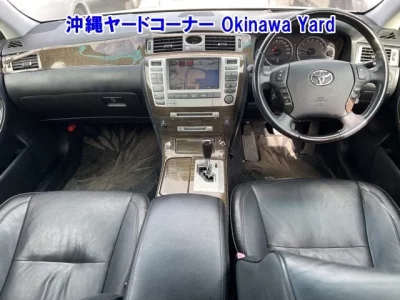 Toyota CROWN  с аукциона в Японии