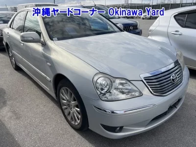 Toyota CROWN  с аукциона в Японии