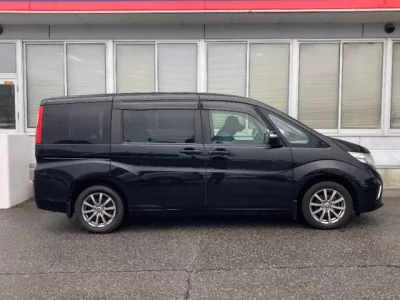 Honda STEP WAGON  с аукциона в Японии