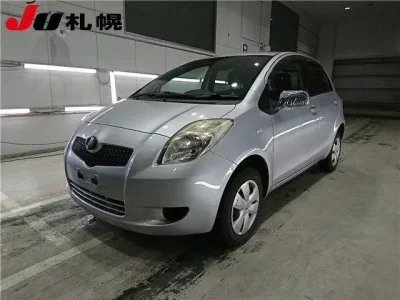 Toyota VITZ  с аукциона в Японии