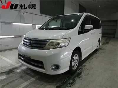 Nissan SERENA  с аукциона в Японии