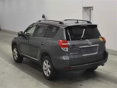 Toyota VANGUARD  с аукциона в Японии