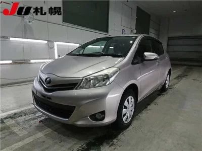 Toyota VITZ  с аукциона в Японии