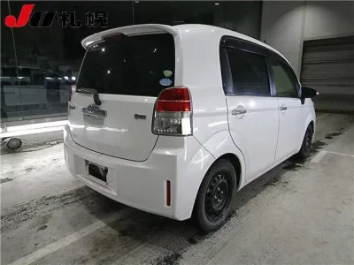 Toyota SPADE  с аукциона в Японии