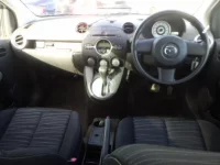 Mazda DEMIO лот № 9293 оценка 3.5  с аукциона в Японии 2