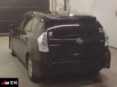 Daihatsu MEBIUS  с аукциона в Японии