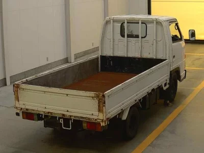 Isuzu ELF  с аукциона в Японии