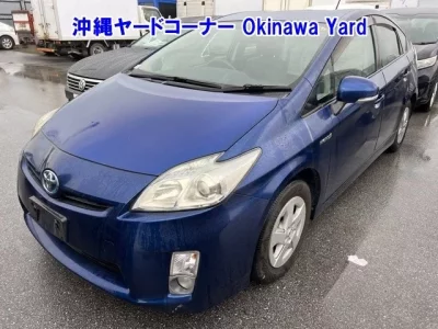 Toyota PRIUS  с аукциона в Японии