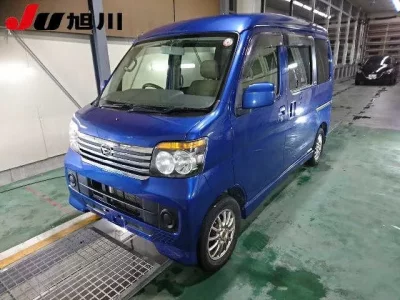 Daihatsu Atrai Wagon  с аукциона в Японии