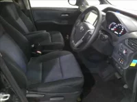 Toyota VOXY лот № 7014 оценка 3  с аукциона в Японии 3