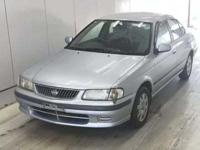 Nissan SUNNY  с аукциона в Японии