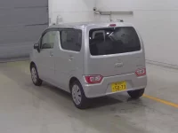 Suzuki WAGON R лот № 3031 оценка 3.5  с аукциона в Японии 1