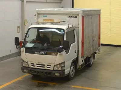 Isuzu ELF