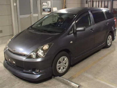 Toyota WISH  с аукциона в Японии