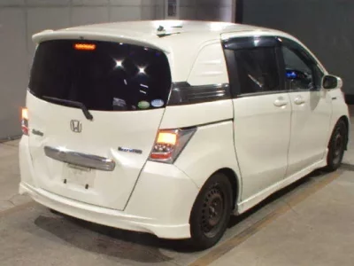 Honda FREED  с аукциона в Японии