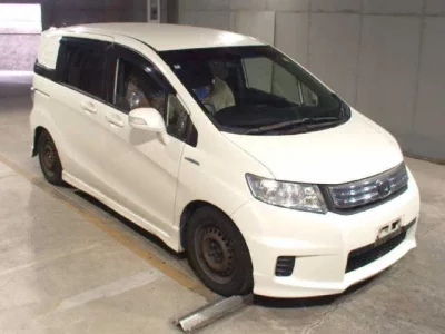 Honda FREED  с аукциона в Японии