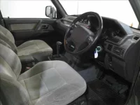 Mitsubishi PAJERO лот № 7030 оценка 3.5  с аукциона в Японии 3