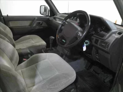 Mitsubishi PAJERO  с аукциона в Японии